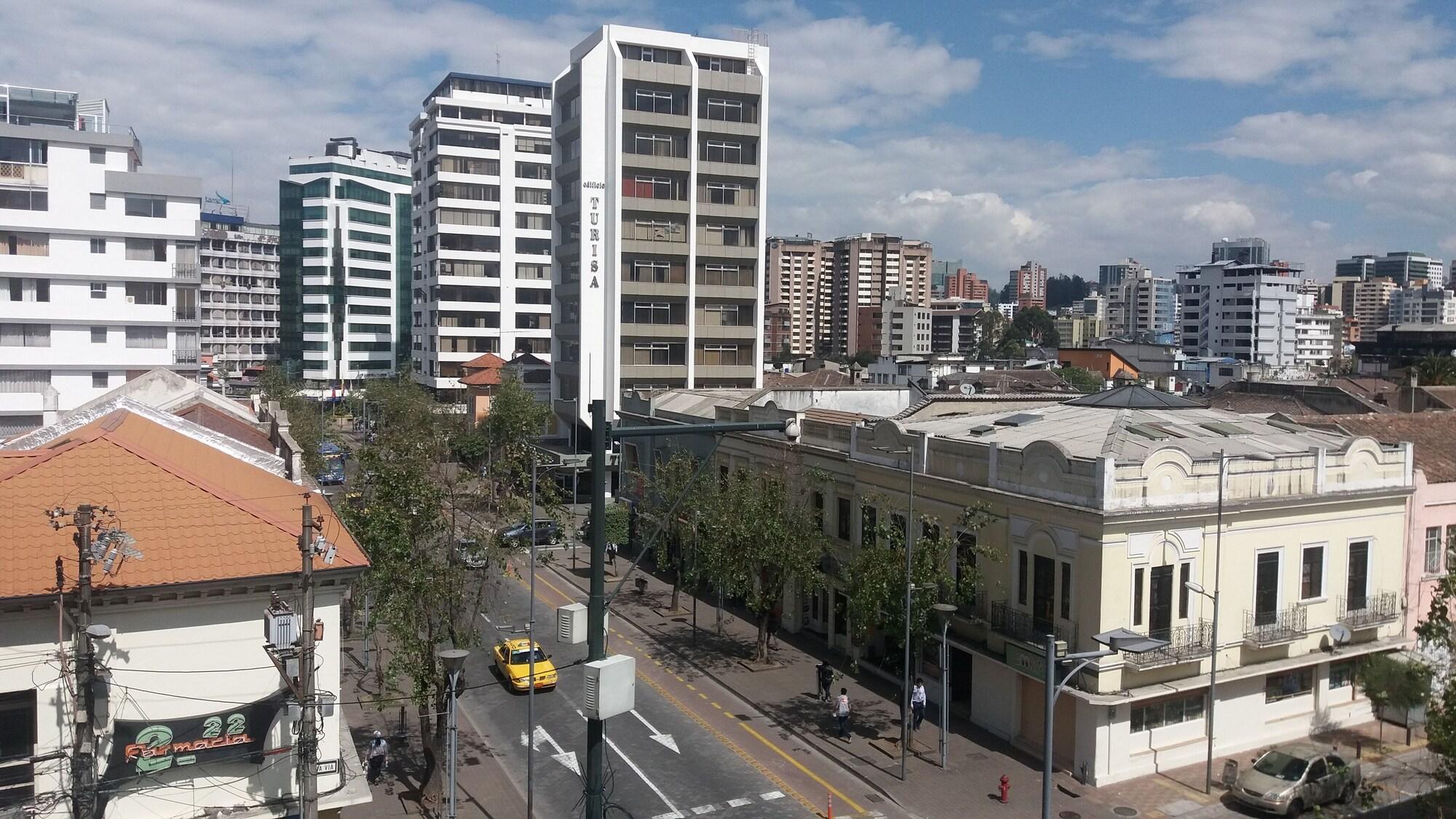 Hotel Bonaventure Quito Esterno foto