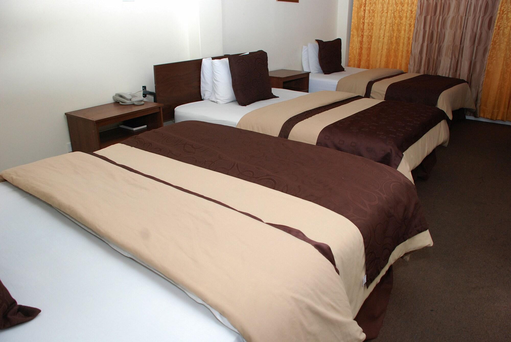 Hotel Bonaventure Quito Esterno foto