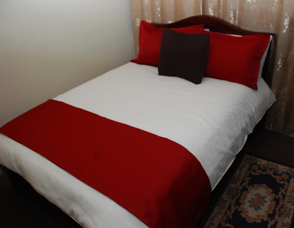 Hotel Bonaventure Quito Esterno foto