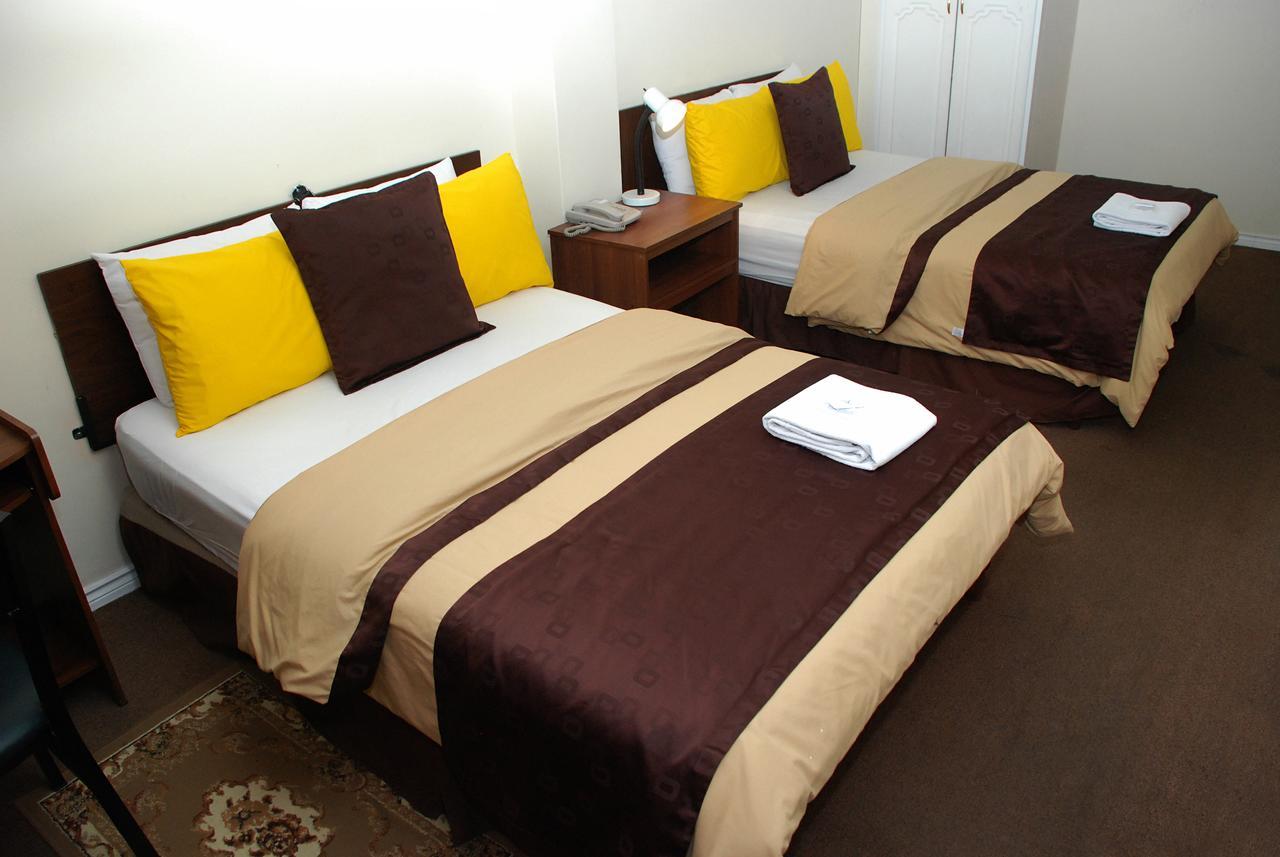 Hotel Bonaventure Quito Esterno foto